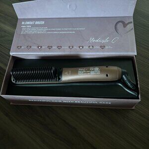 Professional Blowout Brush and Accessories